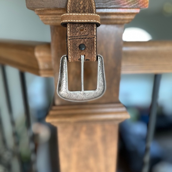 Larry Mahan Leather Belt - Picture 5 of 11